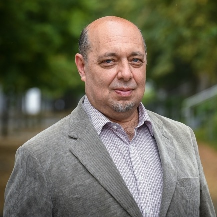 Dr. Tomáš Kraus 